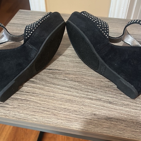 SUGAR SEQUINED VELVET BLACK PLATFORM HEELS IN SIZE 6.5 - Picture 8 of 9